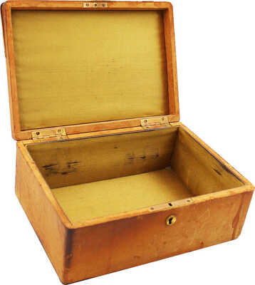 Шкатулка с ключом